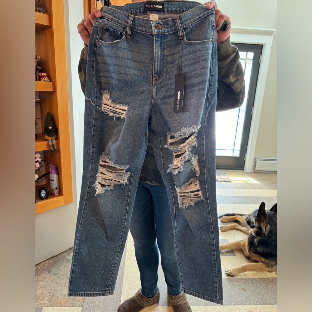 "Because I said so" Fashion nova mom jeans